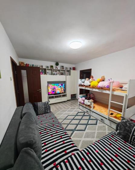 APARTAMENT 2 CAMERE SEMIDECOMANDAT , CALEA SEVERINULUI,SC12 - 4