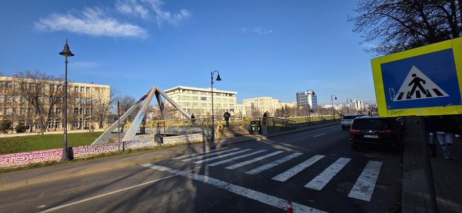 Splai Bahlui, apartament 3 camere, model decomandat, 2 balcoane - 1