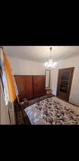 Tineretului sincai vila etaj 1 - 2