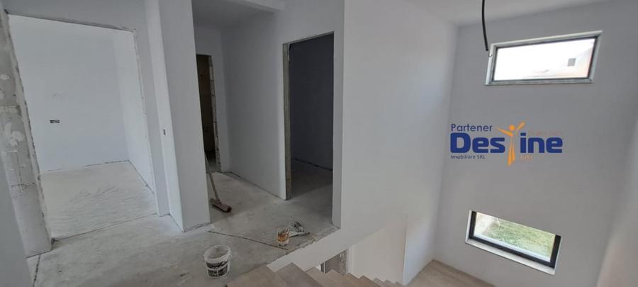 Casa individuala P+1+POD, 130 mp, zona Le Gaga, Ciurbesti - 9