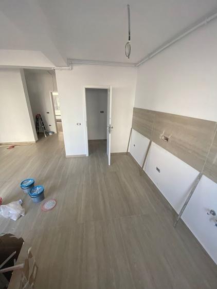 Nou.  62 mp utili. Gradina proprie 22 mp.. 3 parcari acoperite. Zona Braytim. - 7