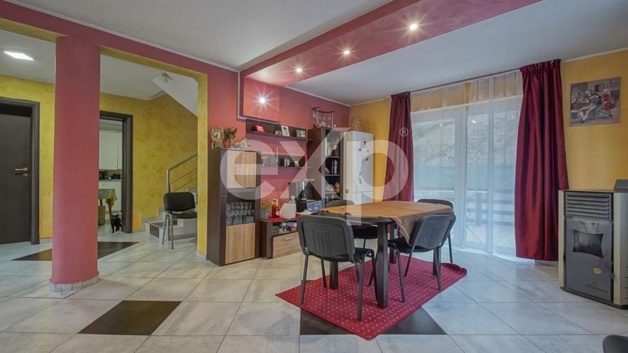 Casă individuală la 4 km de Brașov | 730 mp teren - P+E+M - 5
