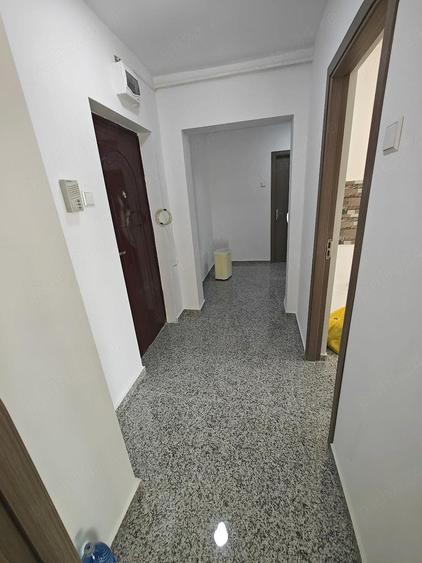 Apartament 3 camere decomandat Fete?ti - 6