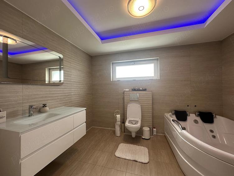 Casă cu 5 camere cu Teren 600 Mp în Central