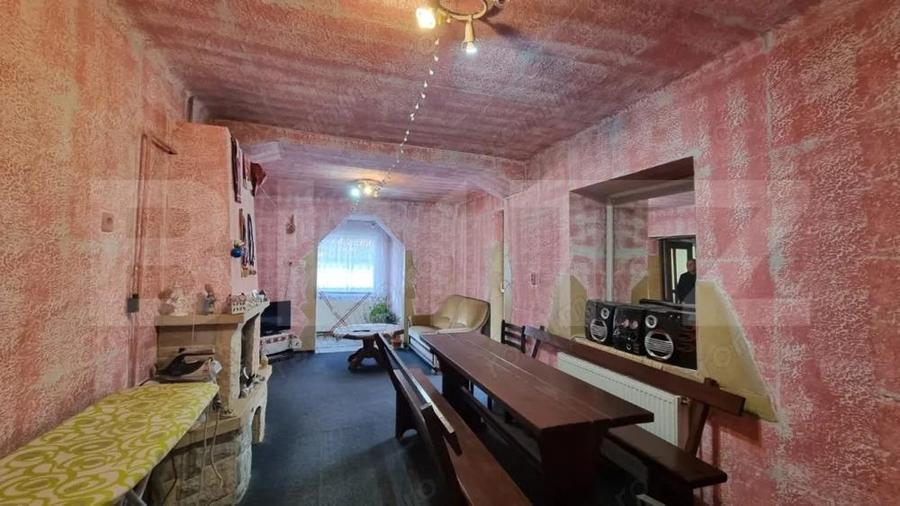 COMISION 0!Casa cu 2 apartamente, 210 mp, 1350 mp teren, in Vistea - 4