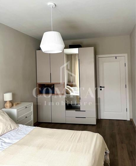 Apartament cu 3 camere decomandat, mobilat în Iris