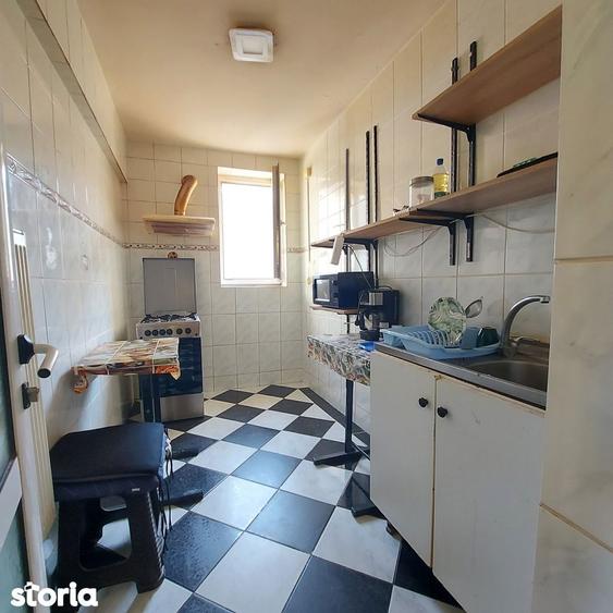 Bld Basarabia- str Bucovina- parc IOR- etaj 4/4 - 8