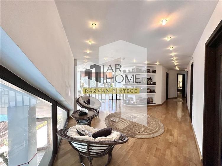 Proprietate impresionanta cu piscina interioara, zona centrala, Ploies - 36