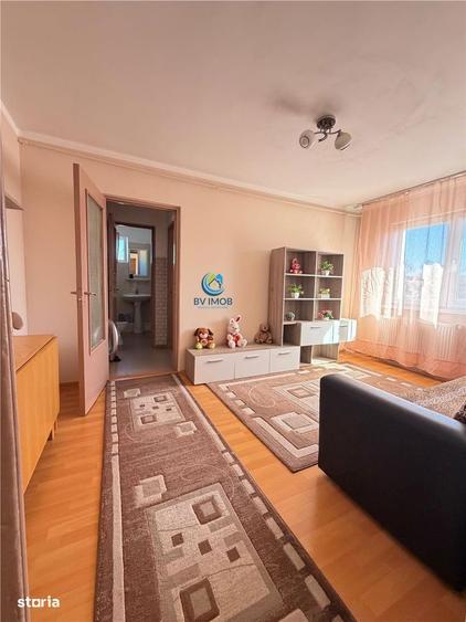 Vanzare apartament 3 camere, Zona Florilor, insorit,mobutilat, - 14
