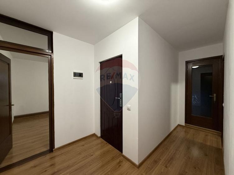 Casă / Vilă cu 7 camere de vânzare în Ovidiu Sud Constanta - 15