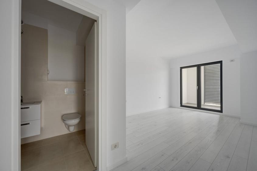 APARTAMENT CU TERASA GENEROASA SI VEDERE UNICA CATRE LAC - 7