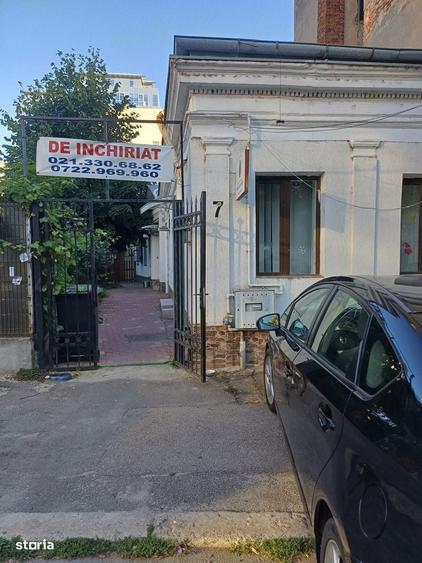 Ultracentral, ofer spre inchiriere 4 camere la curte, ideal firma - 1