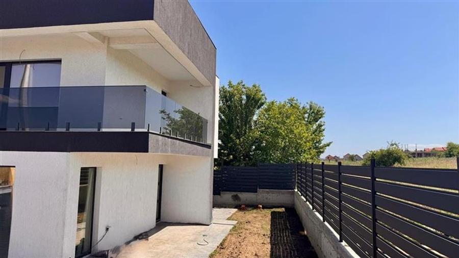 Vila tip duplex de vanzare in Rediu, design mediteranean, panorama catre Dealul - 3