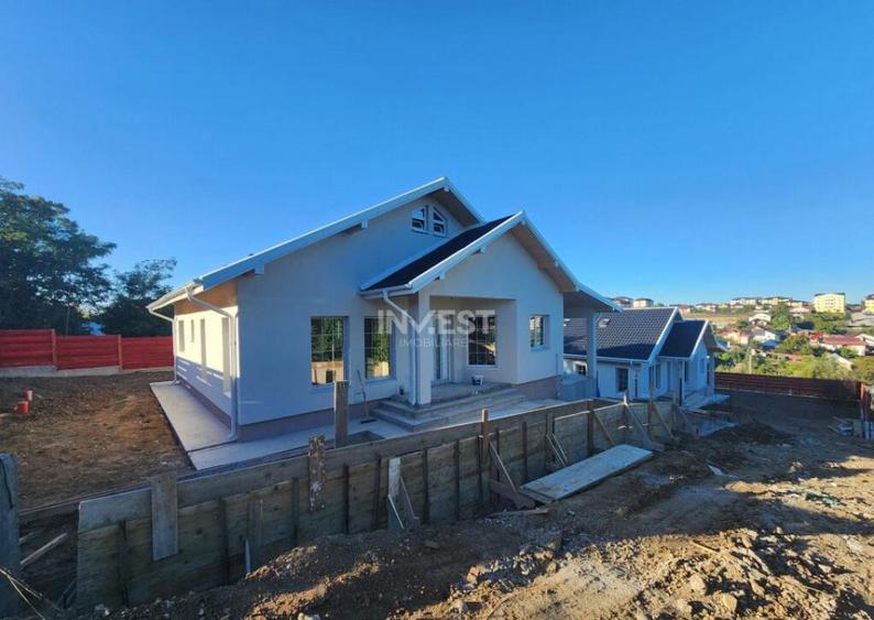 CASA INDIVIDUALA 4 CAMERE + BECI , PLACA DE BETON PESTE ETAJ - 16