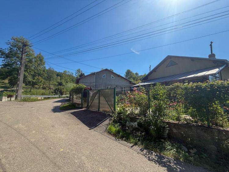 Casa de vacanta sau rezidenta in Adunati, buget redus - 3