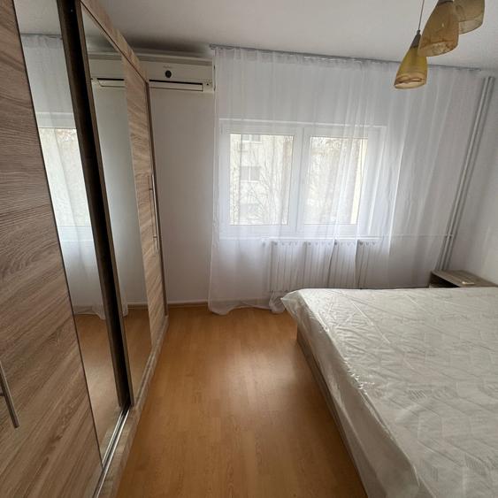 Vita mall- 2 camere.et 3/4 - 8