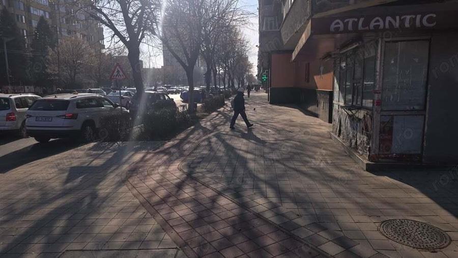 Inchiriez spatiu comercial in Deva, zona ultracentrala (Bld Decebal colt cu I. Creanga), 70 mp - 6