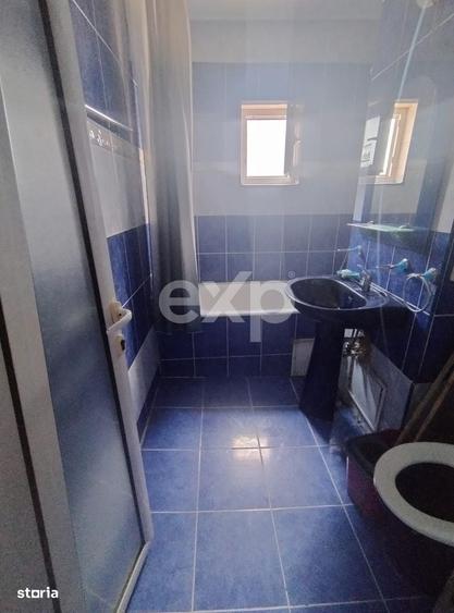 Apartament cu 3 camere decomandat, mobilat în Prundu