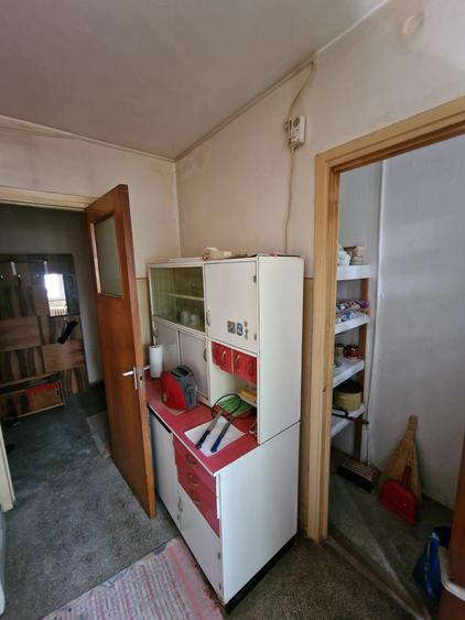 Se vinde in Nord apartament semidecomandat cu doua camere  pret 48000 euro neg - 5
