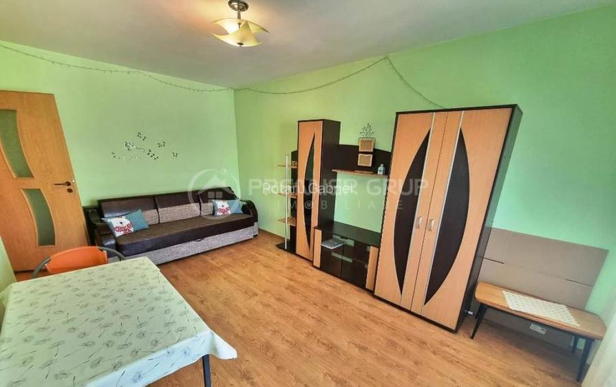 Apartament cu 3 camere decomandat, mobilat în Central Apartament cu 3 camere decomandat, mobilat în Central