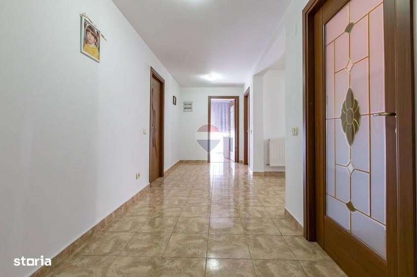 Casă cu 4 camere în Itești