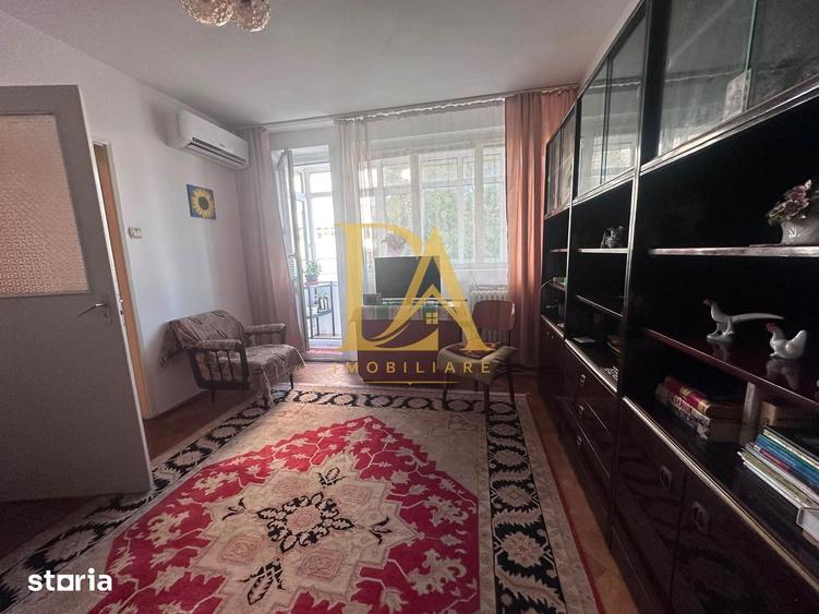 Apartament cu 2 camere semidecomandat în Dămăroaia