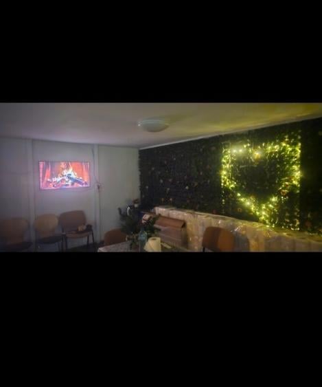 Vand Casa pe Bulevard direct in statia de autobuz. 1 minut de noul McDrive etc. - 9