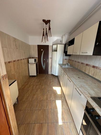 De inchiriat apartament Campina, 3 camere, vis-a-vis de Milia - 6