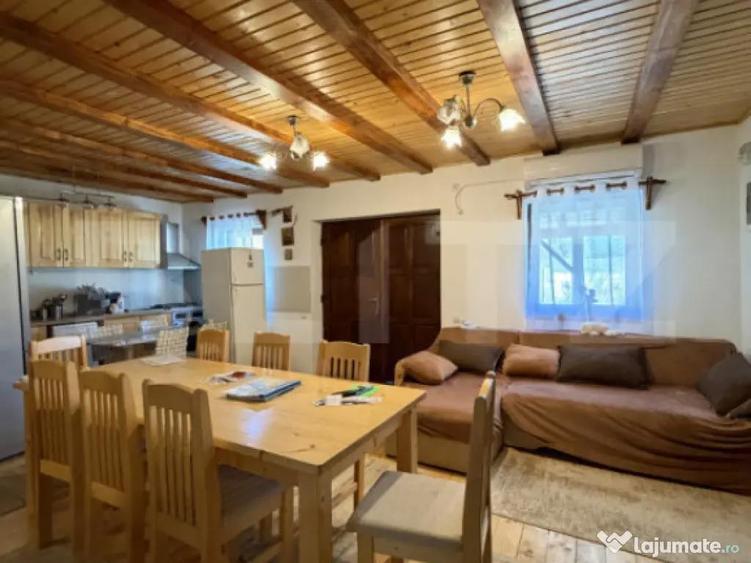 Casa de vacanca cu potential turistic, 1603 mp teren, Cernat - 7