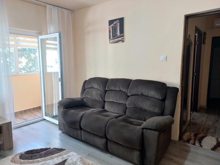 Constanta, Bl. Tomis 277 - 1