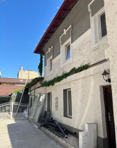 Victoriei-adiacent! imobil P+2 - 1