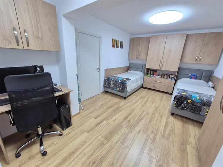 Apartament 3 camere Podu Ros - 9