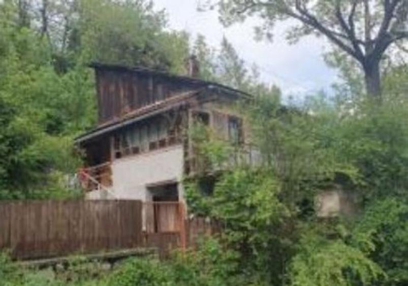 Casa si teren Petrosani, jud. Hunedoara - termen 23.10 - 14