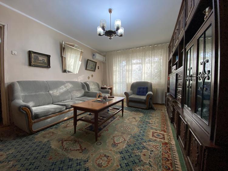 Apartament cu 2 camere de inchiriat in zona Dristor - Ramnicu Sarat - 1