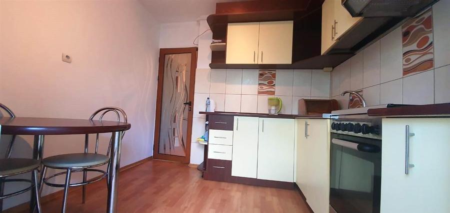 Apartament 3 camere decomandat 2 bai Nicolina - Gradinita nr. 1 - 9