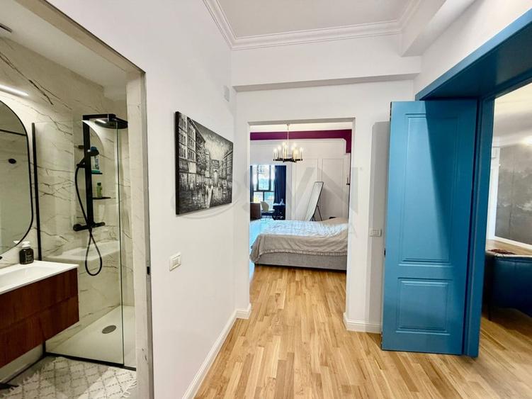 Apartament cu 4 camere decomandat în Calea Victoriei