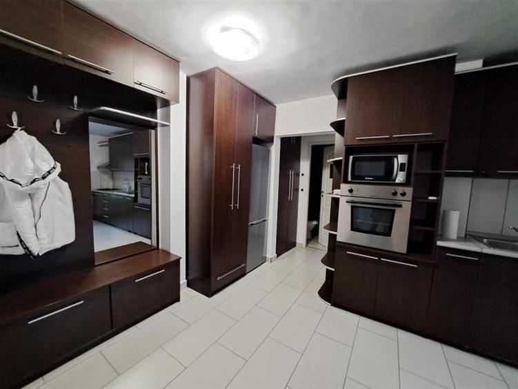 RECO chirie etajul 1 central - 6