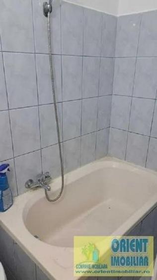 Apartament cu 1 camere semidecomandat în CET - 8