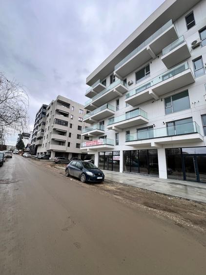 Campus -Universitate spațiu stradal de închiriat - 2