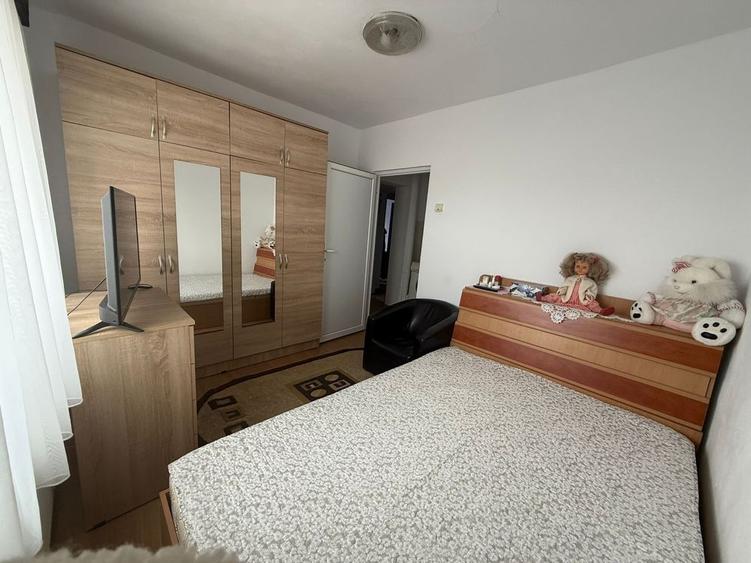 Apartament micro 4 decomandat 3 camere - 6