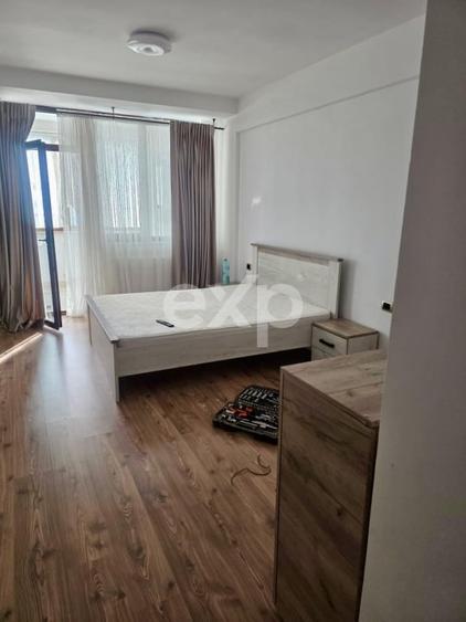 Apartament de închiriat – 4 camere, decomandat – Tractorul, Brașov- 120 mp. - 2