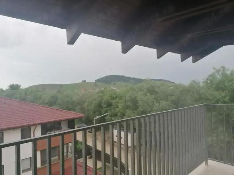 Proprietar inchiriez garsoniera Sanpetru Residence - 5