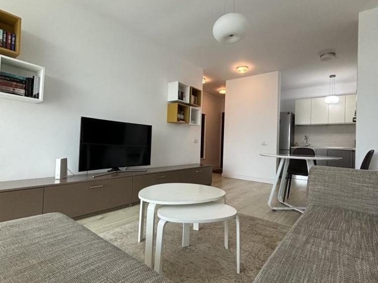 Inchiriez apartament 3 camere, Sos Ghe Ionescu Sisesti - 1