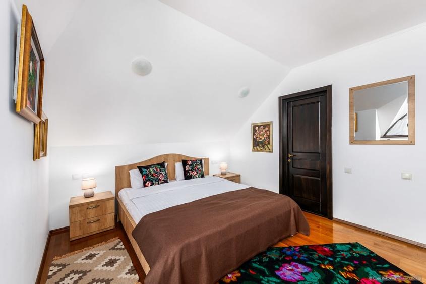 Casa de vacanta sau locuinta - 5 camere, 5 bai, 1300mp, langa Gura Humorului - 20