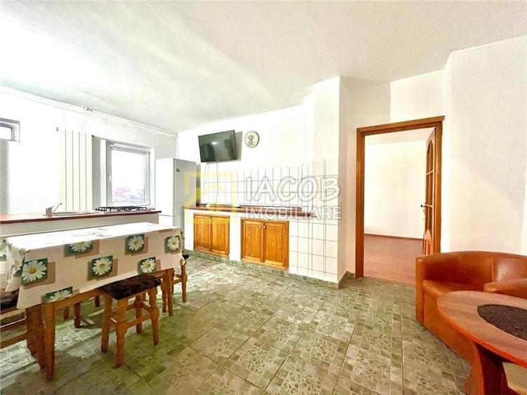 Apartament decomandat, 2 camere, etaj 3, str. Milcov , Bacau - 4