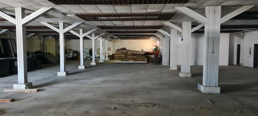 Vand grup de hale cu platforma betonata - 1