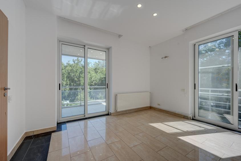 Malul lacului Bordei,Cartier Primaverii,apartament 4 cam (190mp utili) - 13