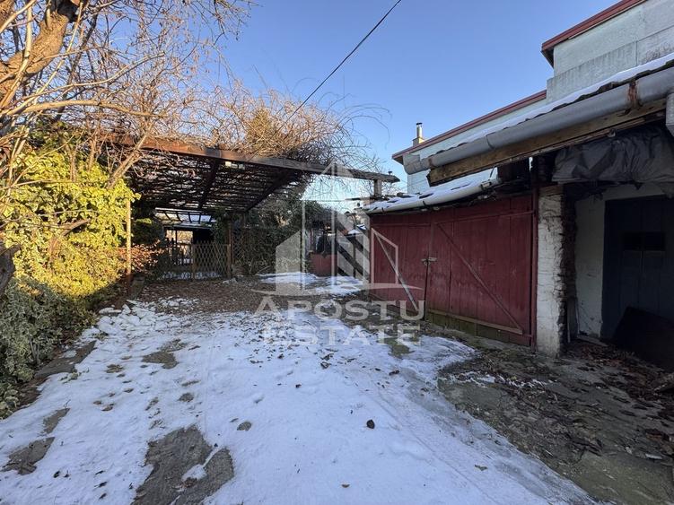 Casa la curte comuna cu 2 familii | 80mp utili | 350 teren | Sagului - 10