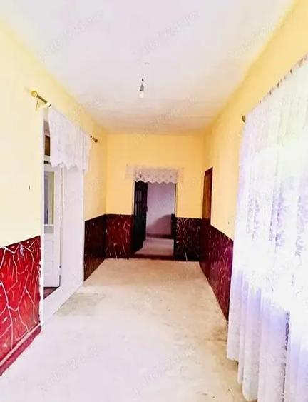 Vindem o proprietate bine ingrijita la ?ara la 35 km de Oradea - 4