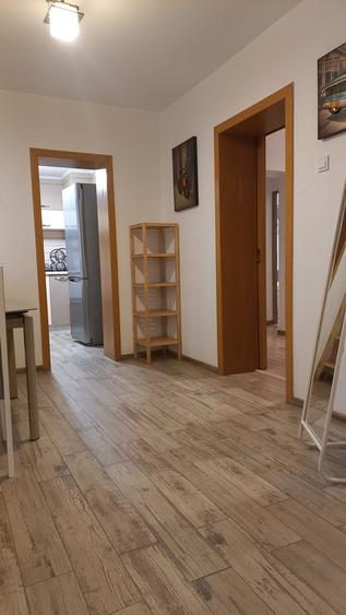 Piata Victoriei - 10